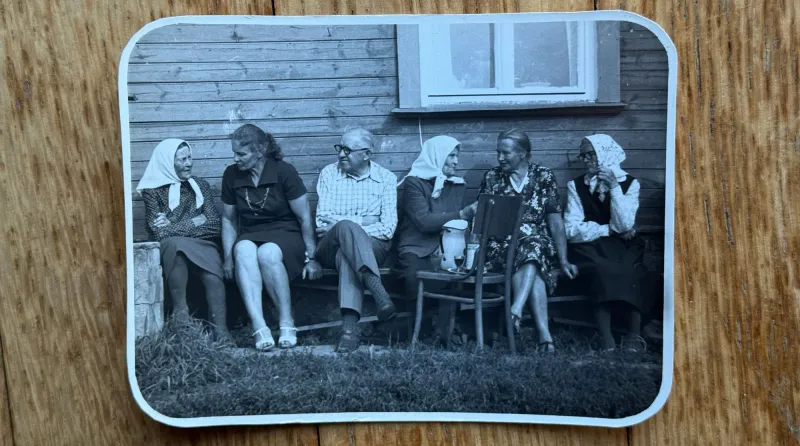 Kā atjaunot vecas fotogrāfijas